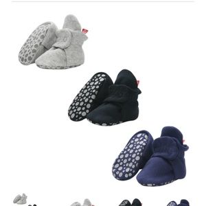 Zutano organic cotton baby bootie 3 pack. 2 with grips, one without. 1 NWT